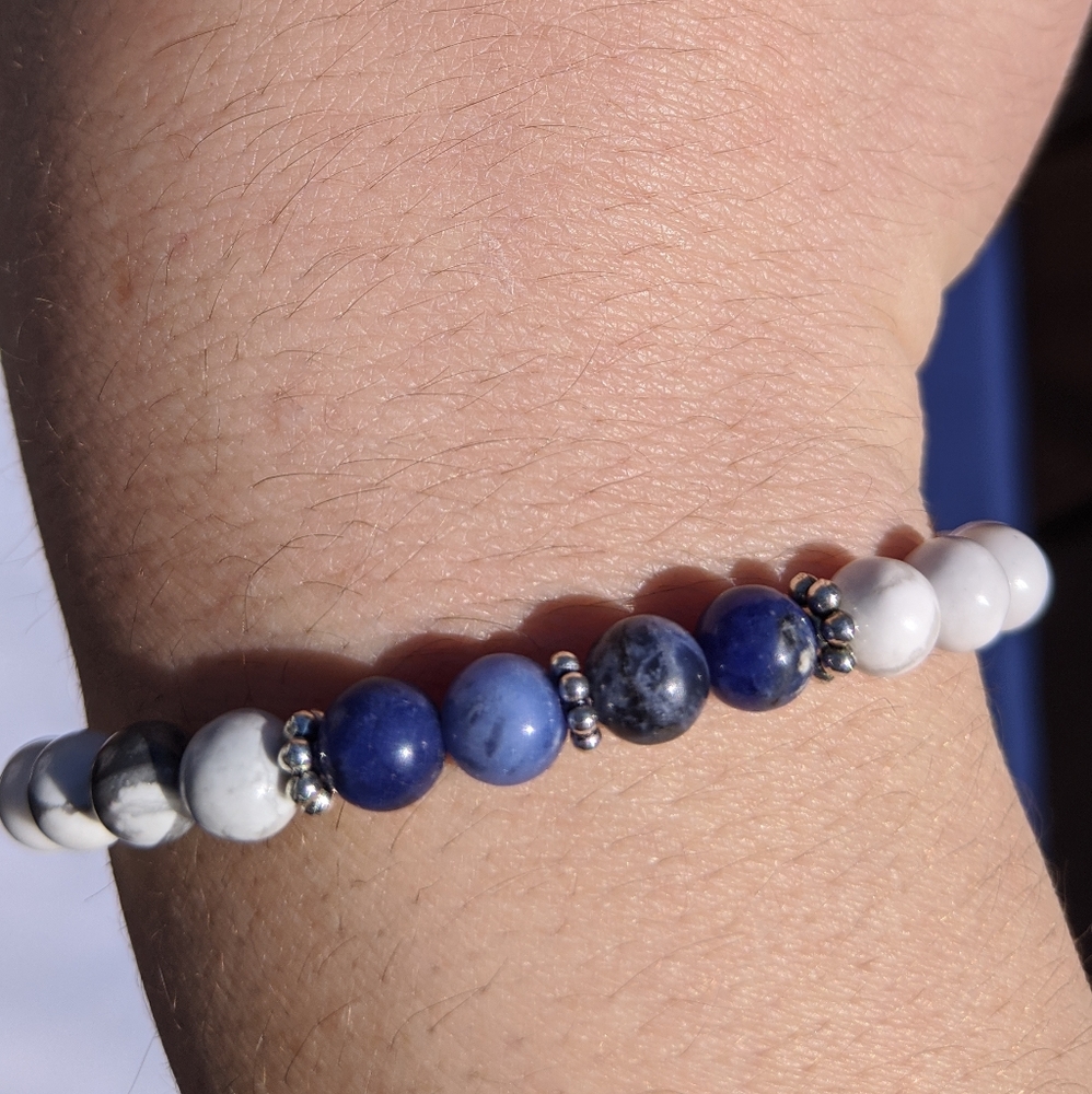 Gemstone Howelite & Sodalite Bracelet